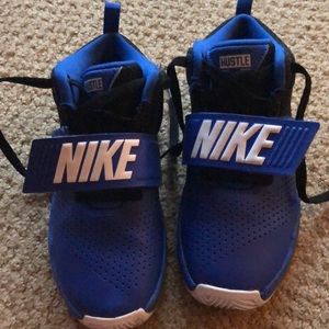 Boys Nike Team Hustle Sneakers